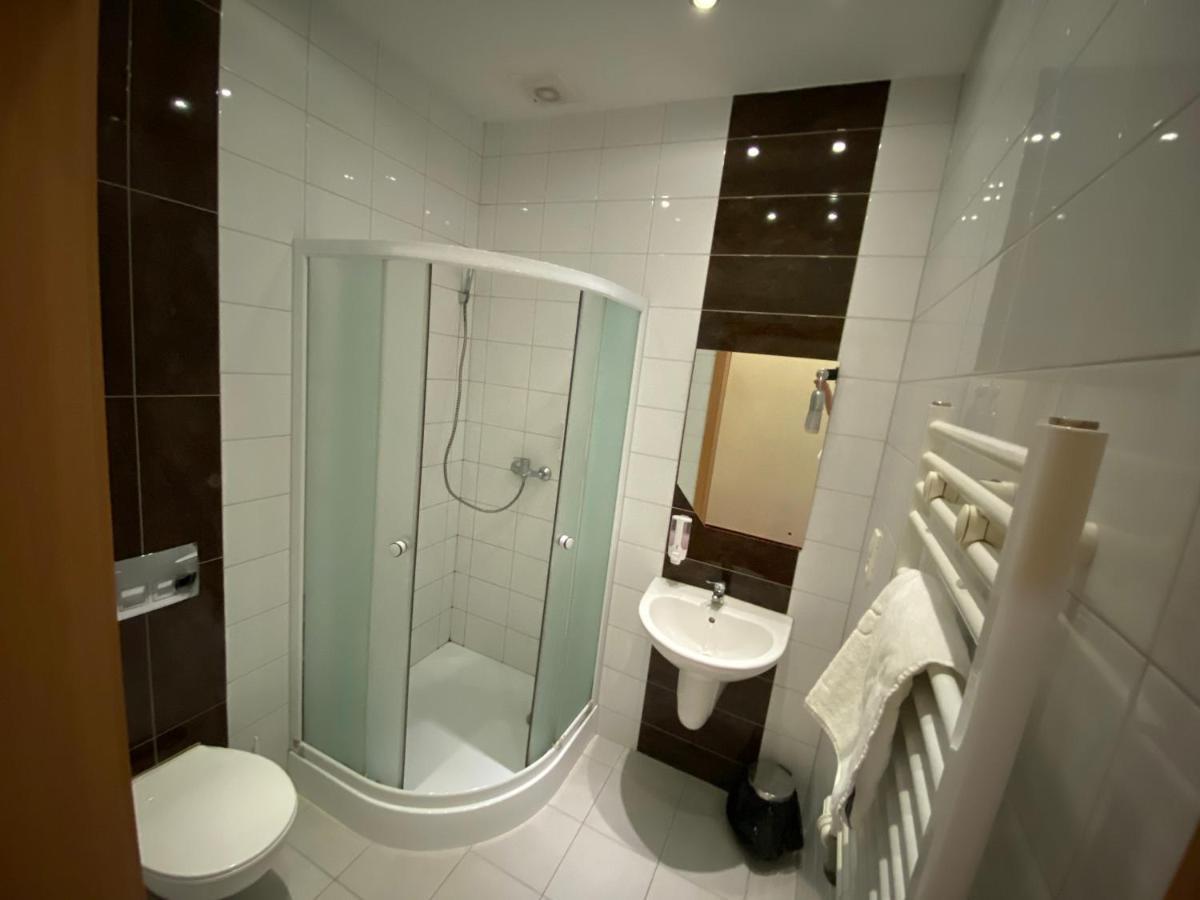 Międzyrzecz Hotel Tequila מראה חיצוני תמונה
