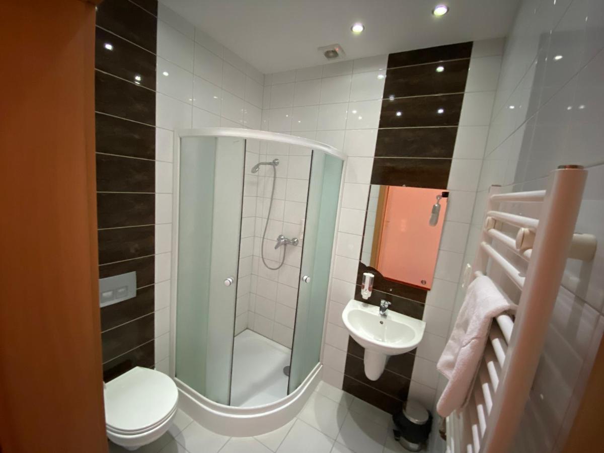 Międzyrzecz Hotel Tequila מראה חיצוני תמונה